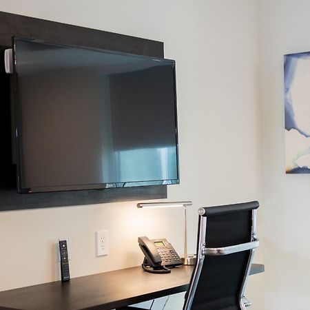 Stayapt Suites San Antonio-Randolph Live Oak 외부 사진