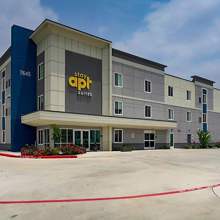 Stayapt Suites San Antonio-Randolph Live Oak 외부 사진